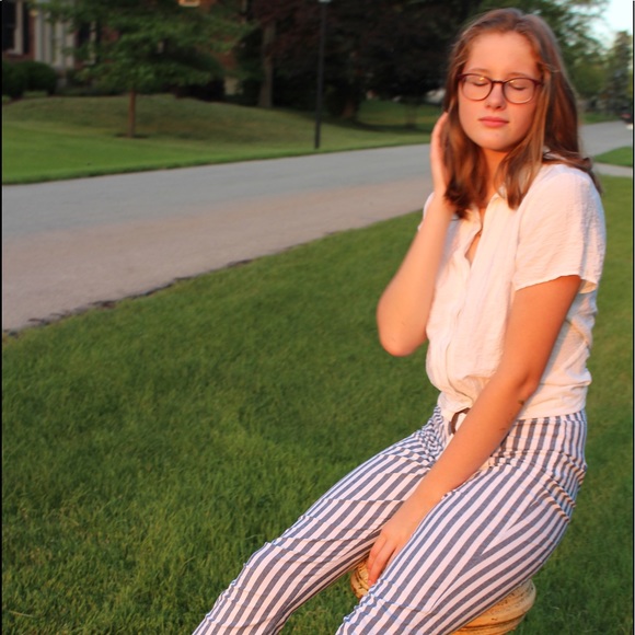 Meet your Posher, Liesel - Picture 1 of 1